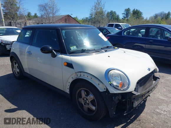 2008 MINI Hardtop with VIN WMWMF33598TU66736, listed as a IAAI auction lot 42118994 with 136,569 mi miles and . Bid and sale history available at DreamBid. Image 1.