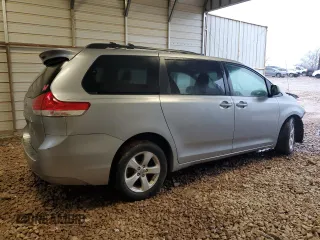 2011 Toyota Sienna LE AAS с VIN 5TDKK3DC1BS047417, выставлен на аукционе Copart как лот 44883125 с пробегом 265 158 миль миль и Списание • Salvage title. История ставок и продаж доступна на DreamBid. Изображение 3.