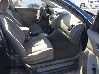 2010 Nissan Altima 2.5 S with VIN 1N4AL2AP5AN402870, listed as a IAAI auction lot 41409655 with 174,640 mi miles. Bid and sale history available at carsss.com. Image 5.