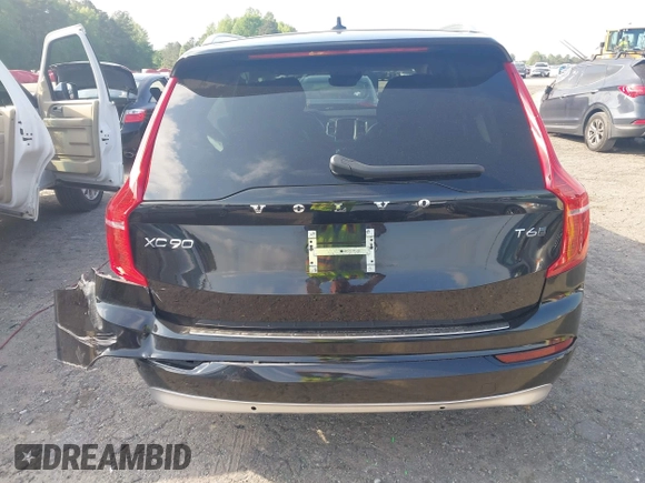 2022 Volvo XC90 Momentum z VIN YV4A221K7N1781589, wystawiony jako IAAI lot #42112991 z przebiegiem 47 342 mil mil oraz . Historia ofert i sprzedaży dostępna na DreamBid. Obrazek 16.