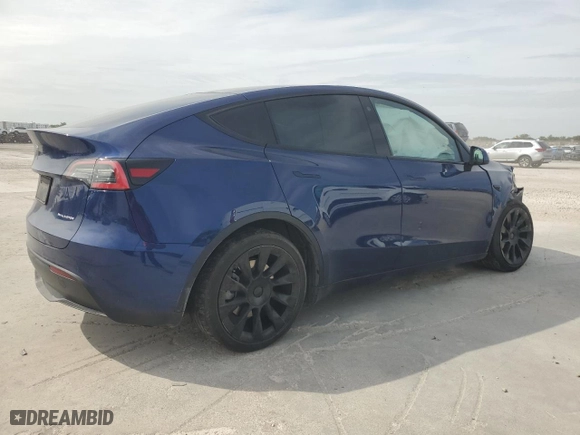 2021 Tesla Model Y Long Range with VIN 5YJYGDEE4MF102368, listed as a Copart auction lot 46173695 with 0 mi miles and Non Repairable. Bid and sale history available at carsss.com. Image 3.
