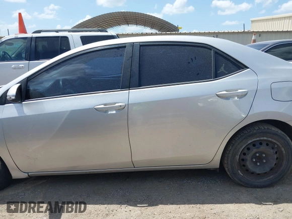 2016 Toyota Corolla L с VIN 5YFBURHE3GP428646, выставлен на аукционе IAAI как лот 42558649 с пробегом 121 395 миль миль и . История ставок и продаж доступна на DreamBid. Изображение 14.