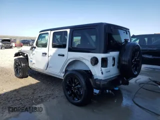 2023 Jeep Wrangler Sahara z VIN 1C4JJXP6XPW696247, wystawiony jako Copart lot #54222575 z przebiegiem 39 797 mil mil oraz Nie do naprawy • Non repairable. Historia ofert i sprzedaży dostępna na DreamBid. Obrazek 2.