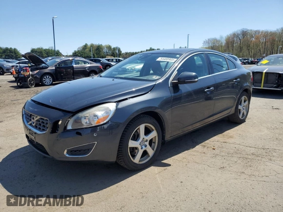 2013 Volvo S60 T5 with VIN YV1612FH4D2187425, listed as a Copart auction lot 54488905 with 123,777 mi miles and Salvage Title. Bid and sale history available at carsss.com. Image 1.