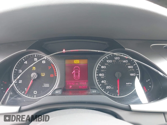 2011 Audi A4 Premium Plus z VIN WAUEFAFL4BN038491, wystawiony jako IAAI lot #41366820 z przebiegiem 77 042 mil mil oraz . Historia ofert i sprzedaży dostępna na DreamBid. Obrazek 7.