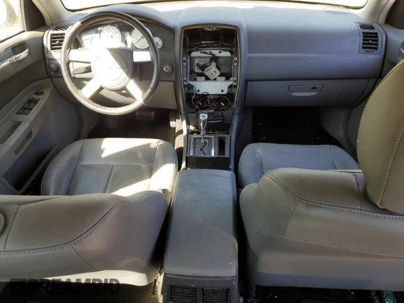 2005 Chrysler 300 with VIN 2C3JA53G55H584006, listed as a Copart auction lot 76698204 with 0 mi miles and Salvage Title. Bid and sale history available at carsss.com. Image 8.