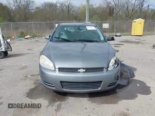 2008 Chevrolet Impala LS z VIN 2G1WB58K081266151, wystawiony jako IAAI lot #41824533 z przebiegiem 151 039 mil mil oraz . Historia ofert i sprzedaży dostępna na DreamBid. Obrazek 12.