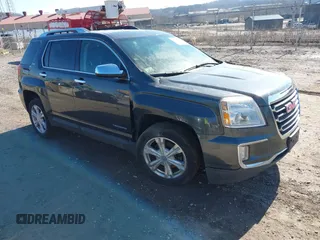 2017 GMC Terrain SLT z VIN 2GKFLUE39H6207621, wystawiony jako IAAI lot #41726933 z przebiegiem 131 898 mil mil oraz . Historia ofert i sprzedaży dostępna na DreamBid. Obrazek 1.