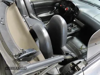 2008 Honda S2000 z VIN JHMAP21488S001246, wystawiony jako Copart lot #58666045 z przebiegiem 132 417 mil mil oraz Szkody całkowita. Historia ofert i sprzedaży dostępna na DreamBid. Obrazek 6.
