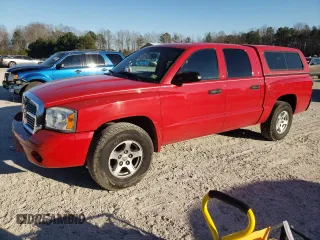 2006 Dodge Dakota SLT with VIN 1D7HE48K16S505677, listed as a Copart auction lot 83396564 with 239,703 mi miles and Salvage Title. Bid and sale history available at carsss.com. Image 1.