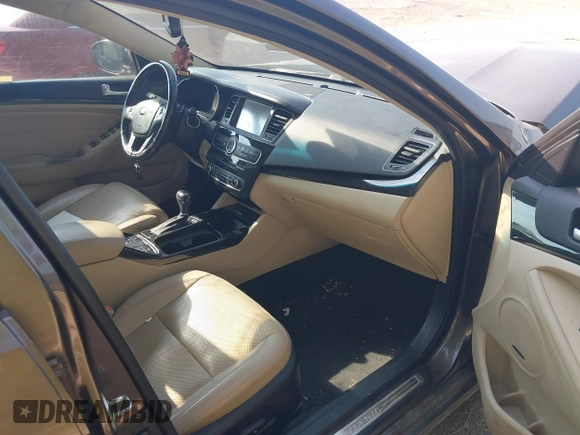 2014 Kia Cadenza Premium with VIN KNALN4D75E5146138, listed as a IAAI auction lot 39708948 with 106,767 mi miles. Bid and sale history available at carsss.com. Image 5.