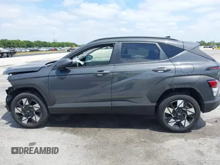 2025 Hyundai Kona SEL with VIN KM8HBCAB2SU211786, listed as a IAAI auction lot 42082953 with 15,686 mi miles and . Bid and sale history available at carsss.com. Image 15.