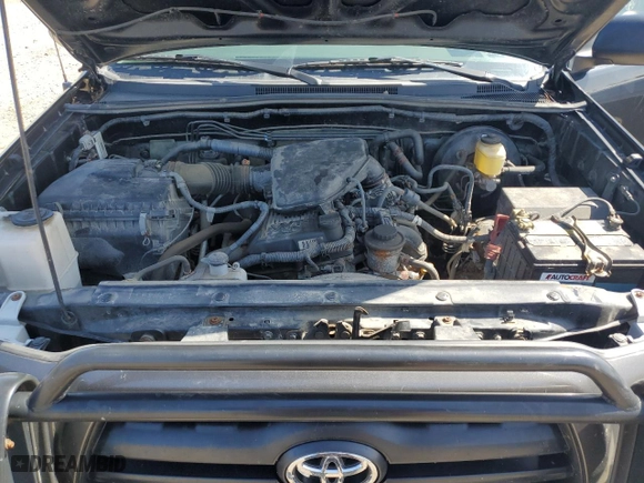 2008 Toyota Tacoma with VIN 5TEUX42N48Z579728, listed as a Copart auction lot 51584045 with 100,850 mi miles and Clean Title. Bid and sale history available at carsss.com. Image 11.