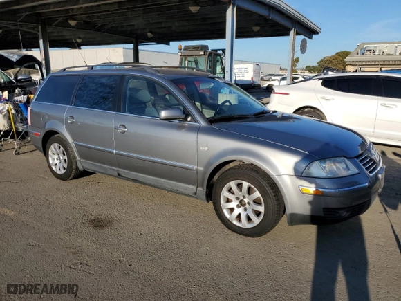 2003 Volkswagen Passat GLS with VIN WVWVD63B63E164032, listed as a Copart auction lot 88300875 with 80,695 mi miles and Clean Title. Bid and sale history available at carsss.com. Image 4.