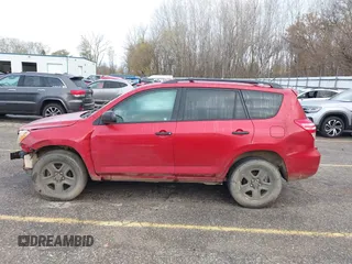 2011 Toyota RAV4 with VIN 2T3BF4DV3BW163177, listed as a IAAI auction lot 40788392 with 165,560 mi miles. Bid and sale history available at carsss.com. Image 14.