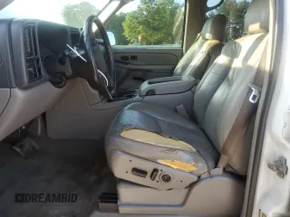 2005 Chevrolet Suburban LT with VIN 1GNEC16ZX5J126268, listed as a Copart auction lot 59576855 with 352,795 mi miles and Salvage title. Bid and sale history available at DreamBid. Image 7.