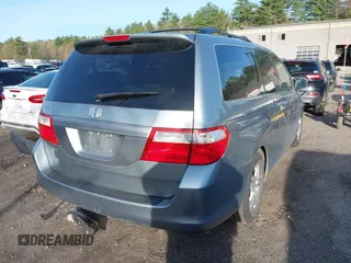 2006 Honda Odyssey EX-L with VIN 5FNRL38706B031177, listed as a IAAI auction lot 42123001 with 146,149 mi miles. Bid and sale history available at carsss.com. Image 4.