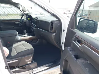 2025 Chevrolet Silverado 1500 with VIN 3GCUKFE84SG146400, listed as a IAAI auction lot 41932799 with 4,683 mi miles and . Bid and sale history available at DreamBid. Image 5.