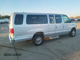 1999 Ford Econoline Passenger XL with VIN 1FBSS31L6XHC07800, listed as a Copart auction lot 83122494 with 96,238 mi miles and Clean Title. Bid and sale history available at DreamBid. Image 3.