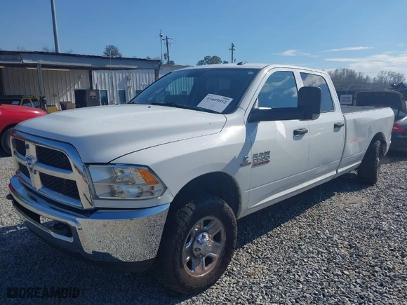 2018 Ram 2500 Tradesman with VIN 3C6UR5HL8JG192520, listed as a IAAI auction lot 41609852 with 255,003 mi miles. Bid and sale history available at carsss.com. Image 2.