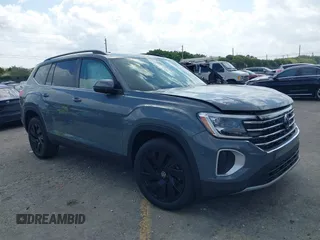 2025 Volkswagen Atlas SE with VIN 1V2JR2CA6SC521072, listed as a IAAI auction lot 41719655 with 1,158 mi miles and . Bid and sale history available at DreamBid. Image 1.