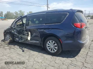 2018 Chrysler Pacifica Touring L z VIN 2C4RC1BG7JR353227, wystawiony jako Copart lot #55257335 z przebiegiem 90 697 mil mil oraz Szkoda całkowita • Salvage title. Historia ofert i sprzedaży dostępna na DreamBid. Obrazek 2.