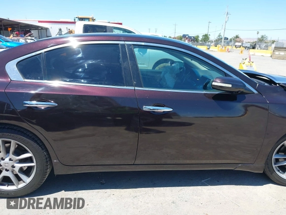 2010 Nissan Maxima SV with VIN 1N4AA5AP0AC823995, listed as a IAAI auction lot 42672254 with 174,386 mi miles and . Bid and sale history available at DreamBid. Image 14.