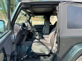 2010 Jeep Wrangler Sahara with VIN 1J4AA5D18AL222491, listed as a Copart auction lot 60045815 with 173,280 mi miles and Clean title. Bid and sale history available at DreamBid. Image 8.