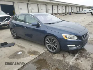 2015 Volvo V60 T5 Drive-E Premier Plus z VIN YV140MEC6F1213575, wystawiony jako Copart lot #52224865 z przebiegiem 78 702 mil mil oraz Szkoda całkowita • Salvage title. Historia ofert i sprzedaży dostępna na DreamBid. Obrazek 4.