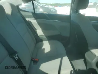 2020 Hyundai Elantra SEL z VIN 5NPD84LFXLH586828, wystawiony jako Copart lot #50519325 z przebiegiem Nie podano mil oraz Szkoda całkowita • Salvage title. Historia ofert i sprzedaży dostępna na DreamBid. Obrazek 11.