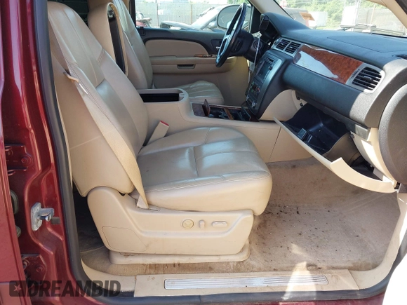 2008 Chevrolet Tahoe LTZ with VIN 1GNFK13048J105403, listed as a IAAI auction lot 42577684 with 171,456 mi miles and . Bid and sale history available at DreamBid. Image 5.