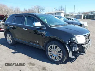 2009 Lincoln MKX with VIN 2LMDU88C69BJ02093, listed as a IAAI auction lot 41751532 with 172,431 mi miles. Bid and sale history available at carsss.com. Image 1.