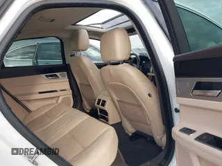 2017 Jaguar XF 35t Prestige with VIN SAJBE4BV8HCY31963, listed as a IAAI auction lot 41910705 with 1 mi miles. Bid and sale history available at carsss.com. Image 8.
