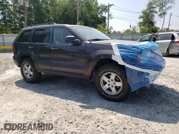 2005 Jeep Grand Cherokee Laredo with VIN 1J4GR48K15C542757, listed as a Copart auction lot 61928775 with 421,067 mi miles and Clean title. Bid and sale history available at DreamBid. Image 4.