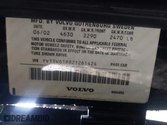 2002 Volvo V70 with VIN YV1SW61R821261424, listed as a IAAI auction lot 42014484 with 1 mi miles. Bid and sale history available at carsss.com. Image 9.