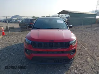 2024 Jeep Compass Latitude with VIN 3C4NJDBN8RT592122, listed as a IAAI auction lot 42375753 with 8,187 mi miles and . Bid and sale history available at DreamBid. Image 12.