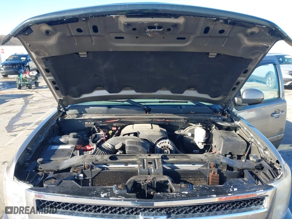 2008 Chevrolet Silverado 1500 LTZ with VIN 3GCEK13M08G164943, listed as a IAAI auction lot 40943708 with 212,496 mi miles. Bid and sale history available at carsss.com. Image 10.