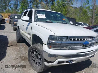 2003 Chevrolet Tahoe LS with VIN 1GNEK13Z13J131945, listed as a IAAI auction lot 42036677 with 1 mi miles. Bid and sale history available at carsss.com. Image 1.