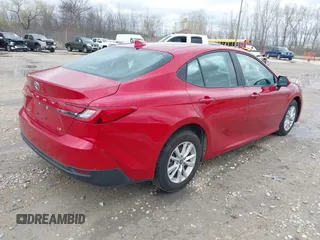 2025 Toyota Camry LE with VIN 4T1DAACK4SU089077, listed as a IAAI auction lot 42166255 with 384 mi miles and . Bid and sale history available at DreamBid. Image 4.