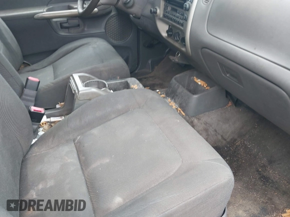 2001 Ford Explorer Sport с VIN 1FMYU60E51UC98976, выставлен на аукционе IAAI как лот 42436940 с пробегом 320 487 миль миль и . История ставок и продаж доступна на DreamBid. Изображение 5.