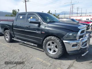 2017 Ram 1500 Express z VIN 1C6RR6KT6HS519200, wystawiony jako IAAI lot #41762252 z przebiegiem 138 046 mil mil oraz . Historia ofert i sprzedaży dostępna na DreamBid. Obrazek 1.