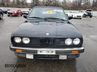 1991 BMW 3 Series z VIN WBABB2315MEC23937, wystawiony jako Copart lot #82837144 z przebiegiem 155 194 mil mil oraz Czysty tytuł • Clean title. Historia ofert i sprzedaży dostępna na DreamBid. Obrazek 5.