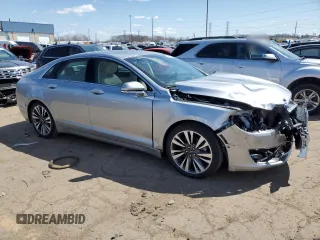 2020 Lincoln MKZ Hybrid Reserve with VIN 3LN6L5LU7LR623127, listed as a Copart auction lot 52403645 with 32,935 mi miles and Salvage title. Bid and sale history available at DreamBid. Image 4.