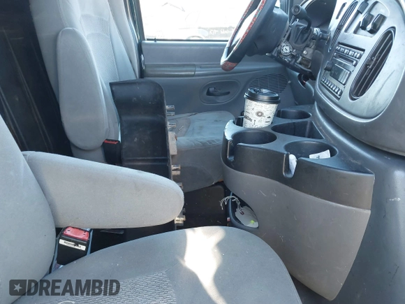 2006 Ford Econoline Cargo with VIN 1FTSS34L86DA32785, listed as a IAAI auction lot 41313898 with Not Provided miles and . Bid and sale history available at DreamBid. Image 5.