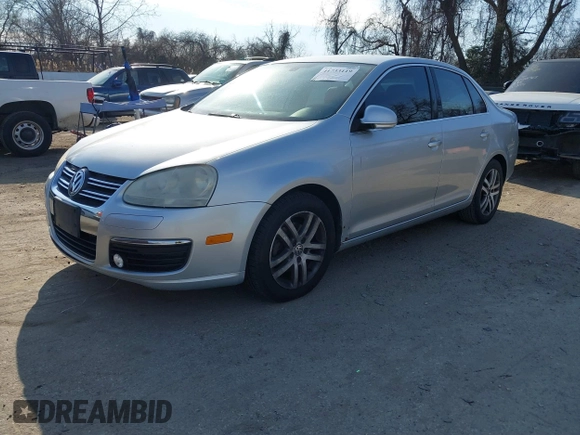 2005 Volkswagen Jetta 2.5L with VIN 3VWSF71K95M638944, listed as a IAAI auction lot 41733119 with 249,370 mi miles and . Bid and sale history available at DreamBid. Image 2.