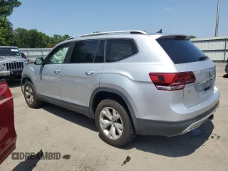 2018 Volkswagen Atlas SE with VIN 1V2LR2CA6JC577519, listed as a Copart auction lot 61823185 with 143,254 mi miles and Salvage title. Bid and sale history available at DreamBid. Image 2.