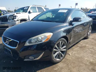 2013 Volvo C70 T5 with VIN YV1672MC8DJ139597, listed as a IAAI auction lot 41459072 with 115,807 mi miles. Bid and sale history available at carsss.com. Image 17.