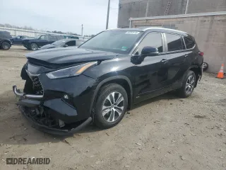 2023 Toyota Highlander Hybrid XLE with VIN 5TDKBRCH7PS577253, listed as a Copart auction lot 49791515 with 95,144 mi miles and Salvage Title. Bid and sale history available at carsss.com. Image 1.