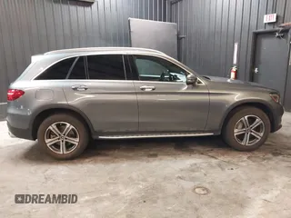 2019 Mercedes-Benz GLC 300 z VIN WDC0G4KB5KV118403, wystawiony jako IAAI lot #42163209 z przebiegiem 51 757 mil mil oraz . Historia ofert i sprzedaży dostępna na DreamBid. Obrazek 14.
