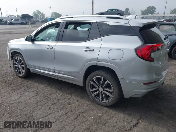 2020 GMC Terrain Denali z VIN 3GKALXEX0LL294117, wystawiony jako IAAI lot #42343656 z przebiegiem 67 697 mil mil oraz . Historia ofert i sprzedaży dostępna na DreamBid. Obrazek 3.